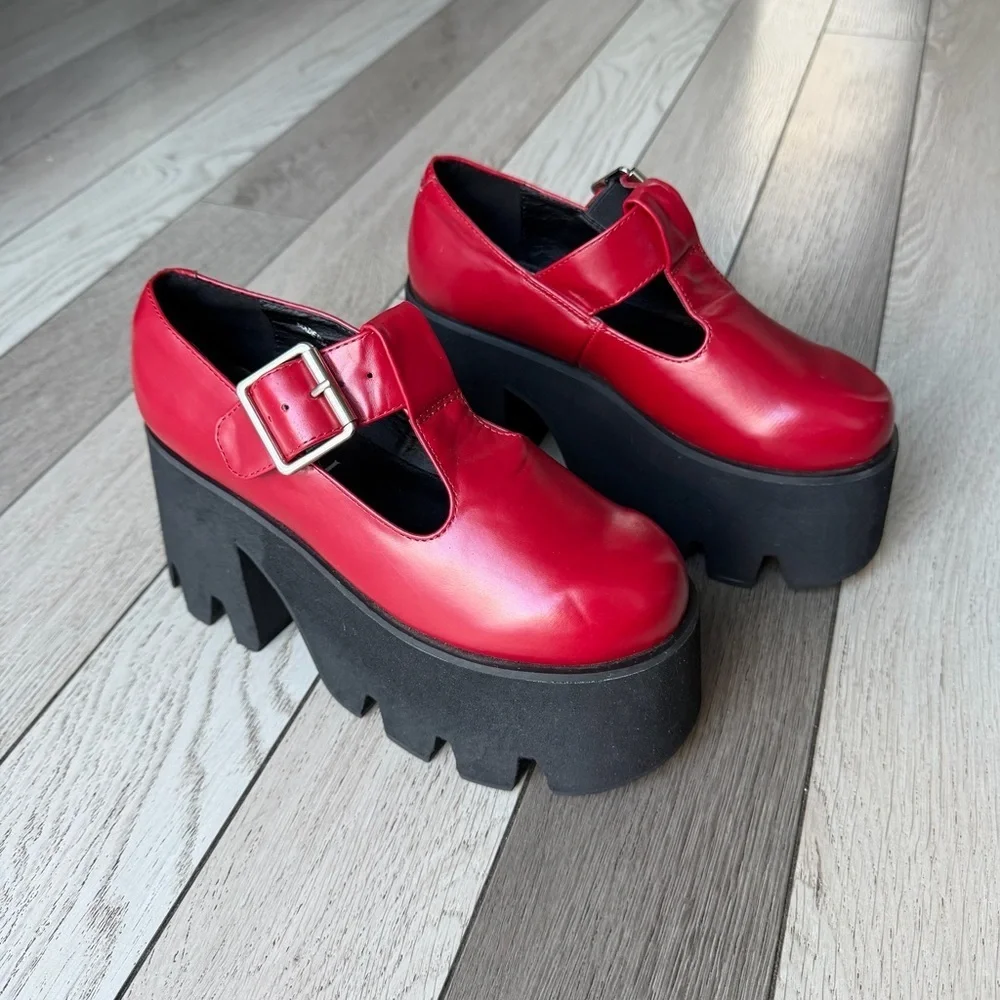 CHARLA TEDRICK RED TEE PLATFORM MARY JANES